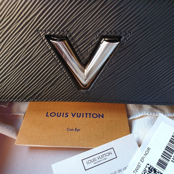 Louis vuitton Twist wallet. - Picture 7 of 8